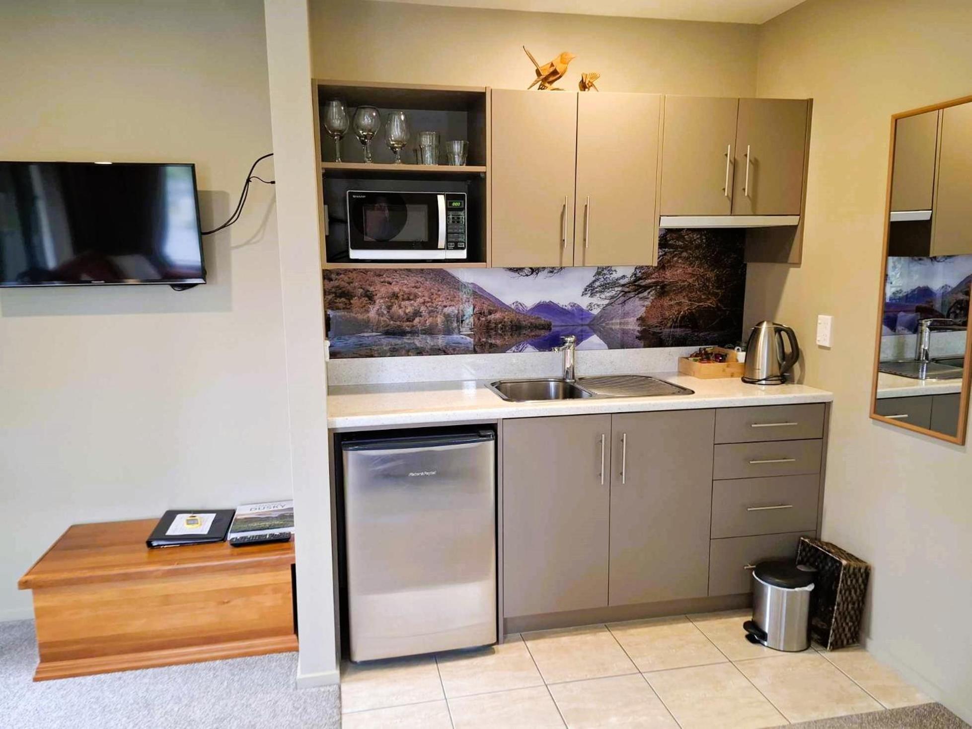 Blue Ridge Studios And Bed & Breakfast Te Anau Luaran gambar