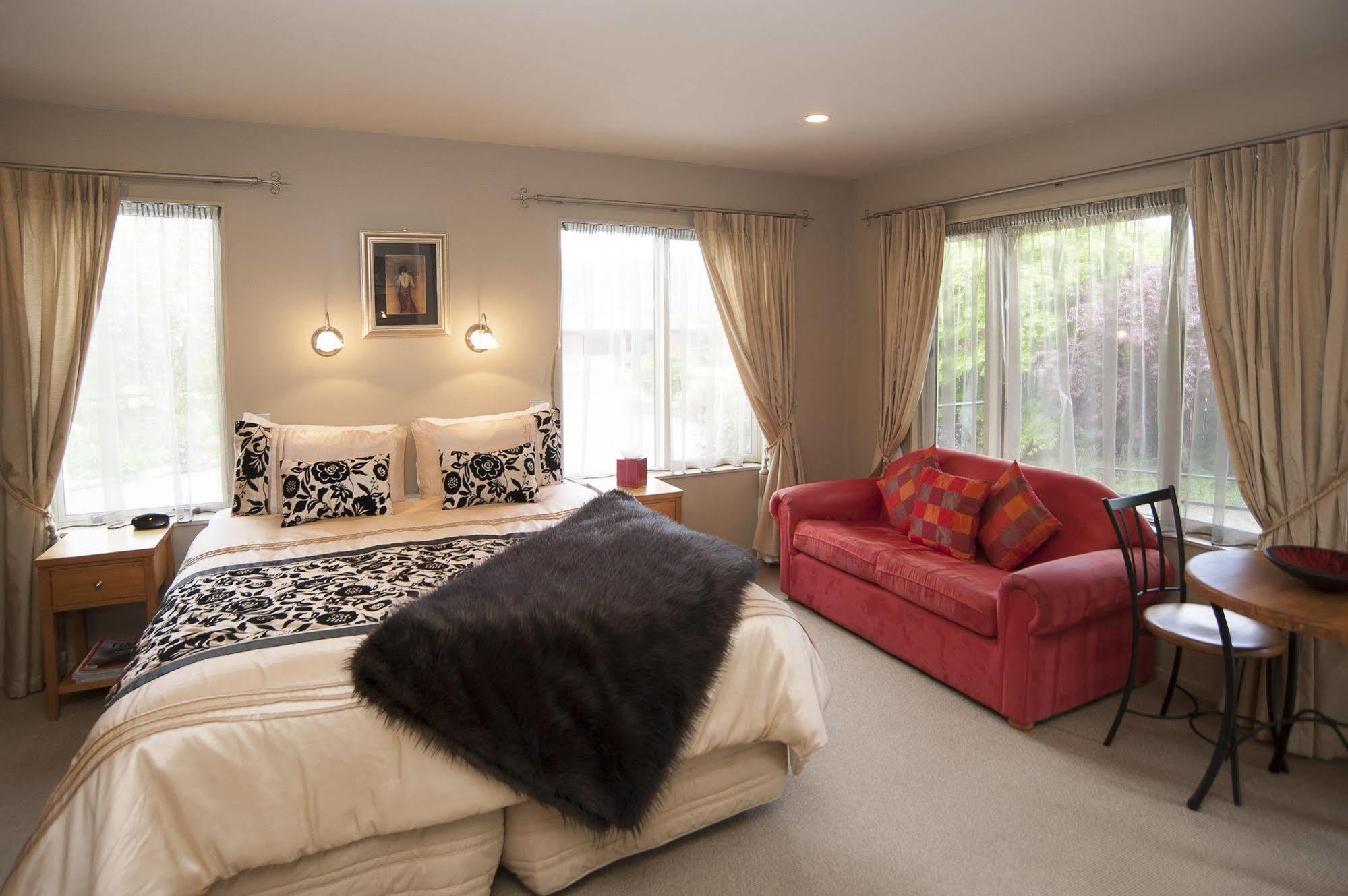 Blue Ridge Studios And Bed & Breakfast Te Anau Luaran gambar